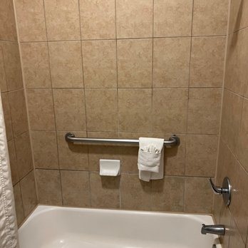 Ramada by Wyndham Suites South Padre Island — Bathroom