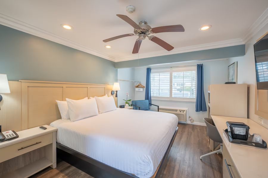 Ramada Limited Redondo Beach — Guest room