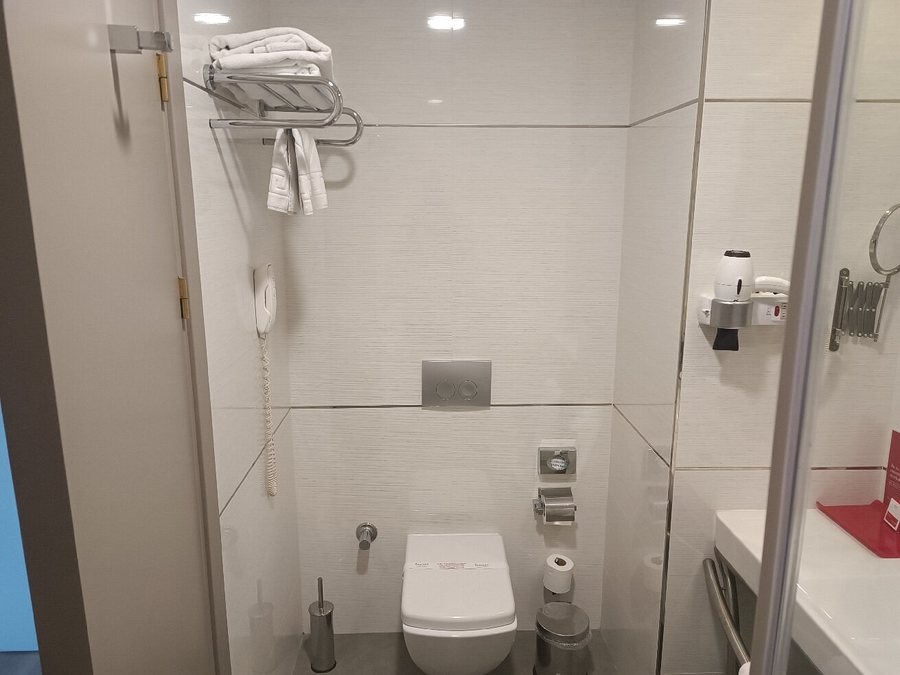 Ramada Plaza by Wyndham Istanbul Atakoy Istanbul — Bathroom
