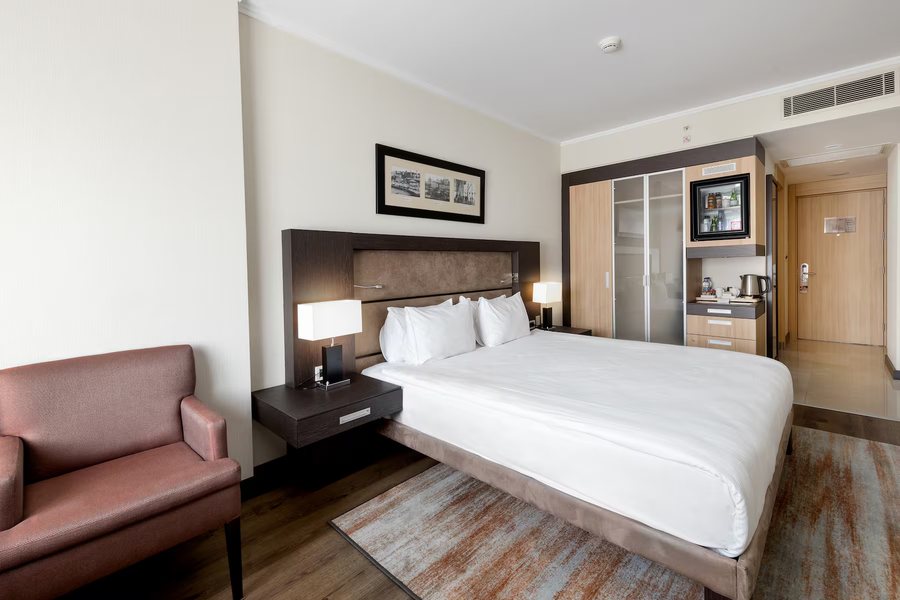 Ramada Plaza By Wyndham Istanbul City Center Istanbul — Guest room