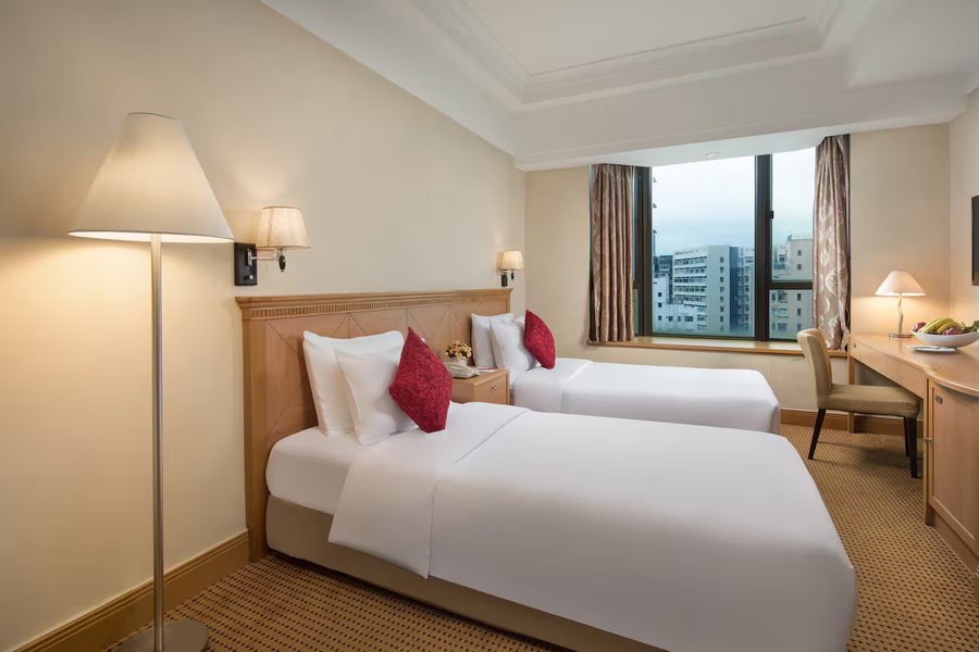 Ramada Wyndham Hong Kong Grand View — Guest room