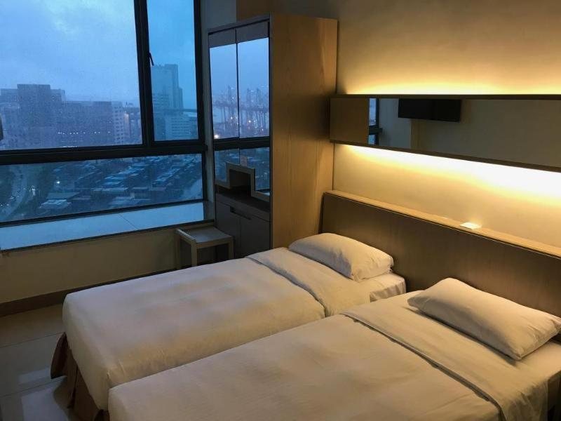 Rambler Oasis Hotel — Guest room