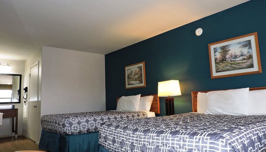 Rankin Motel — Guest room