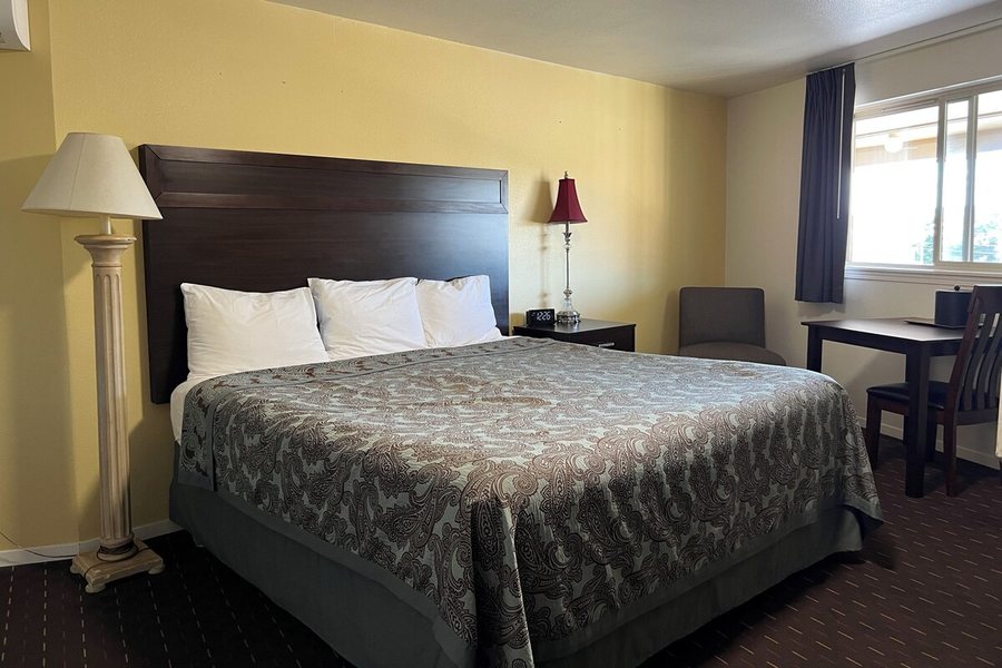 Ravenscroft Inn — Guest room
