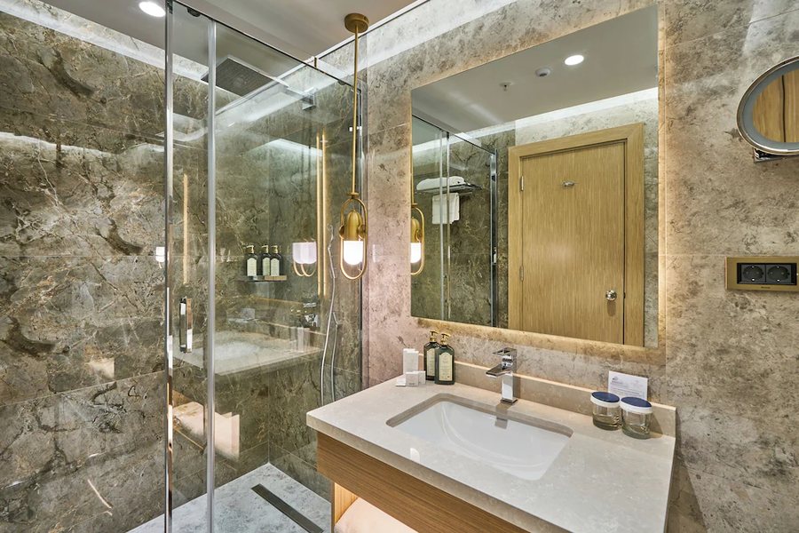 Rayelin Hotel Old City Istanbul — Bathroom