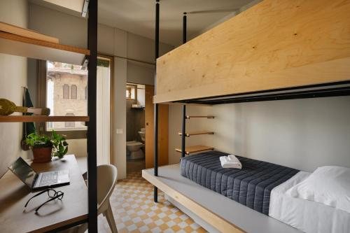 RE Dama Hostel — Guest room