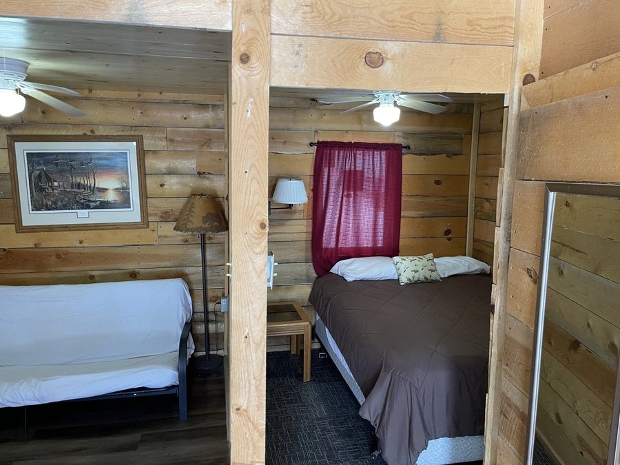 Recreational Springs Resort — Guest room