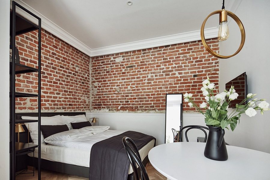 Red Brick Apartments — Guest room