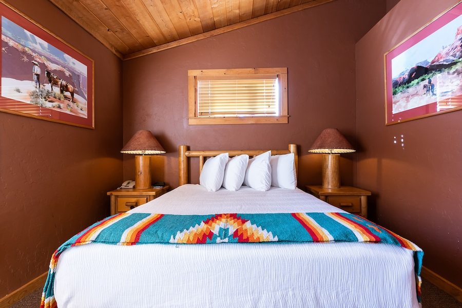 Red Cliffs Lodge Moab — Guest room
