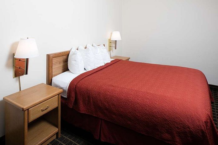 Red Lion Hotel Conference Center Ellensburg — Guest room