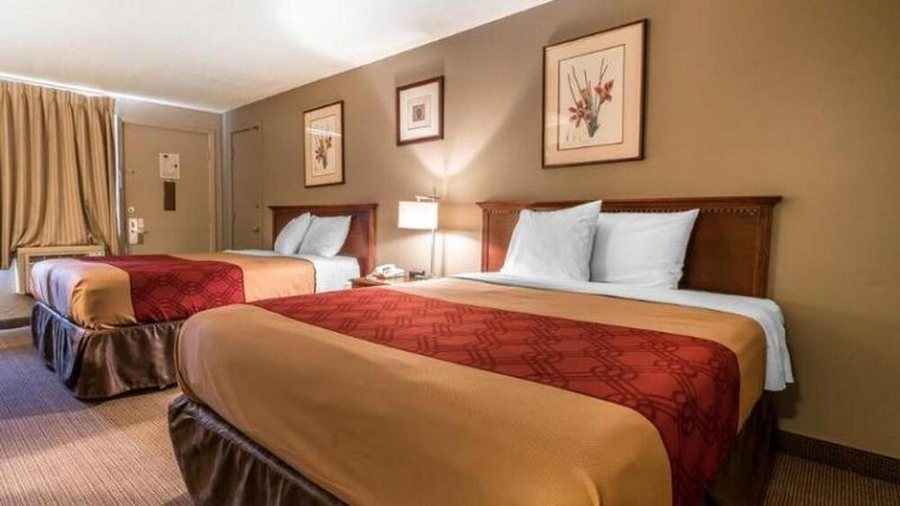Red Lion Hotel Yakima Center — Guest room