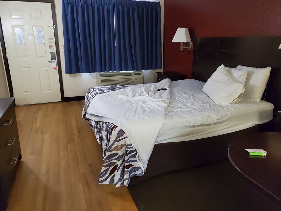 Red Roof Inn Corpus Christi South — Guest room