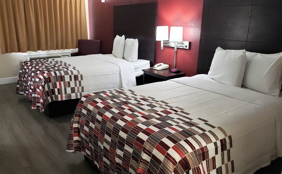 Red Roof Inn Kenner New Orleans Airport NE — Guest room