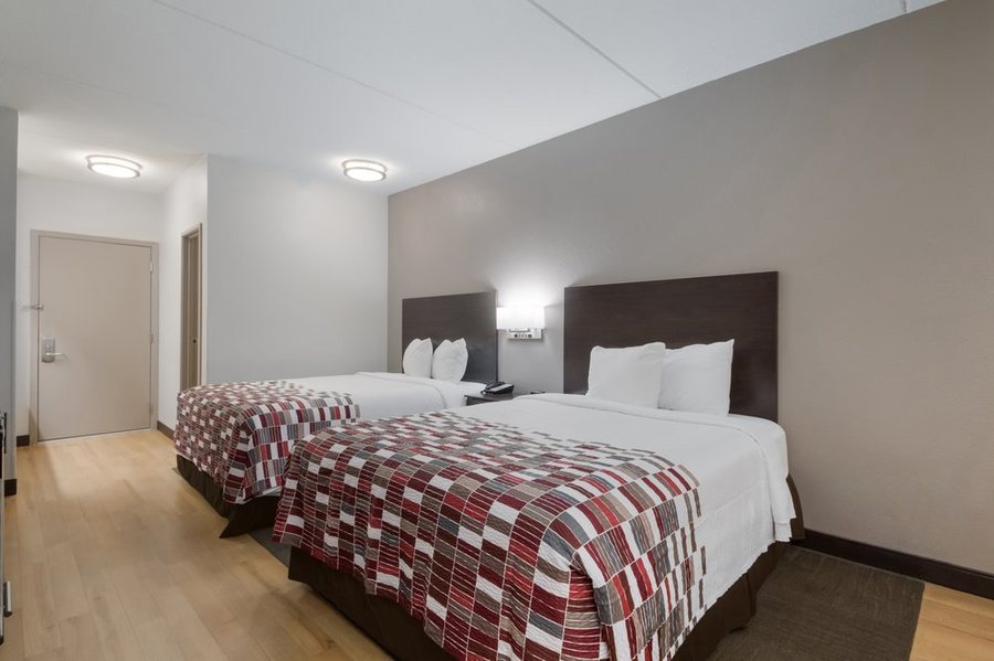 Red Roof Inn San Antonio South Park — Guest room