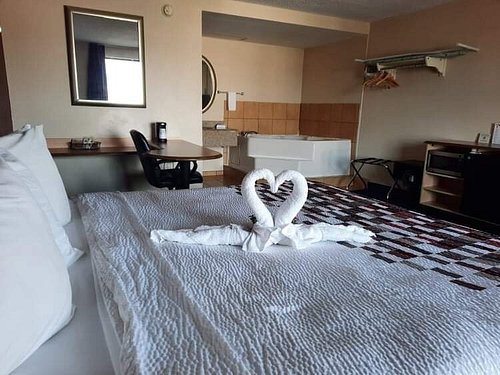 Red Roof Inn Somerset KY — Guest room