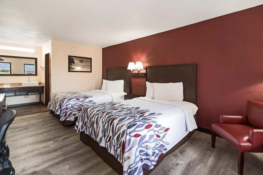 Red Roof Inn Wilmington Nc — Guest room