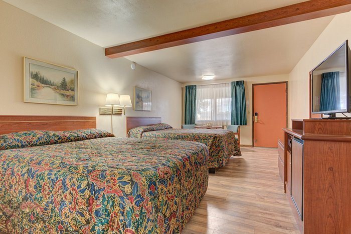 Redmond Inn — Guest room