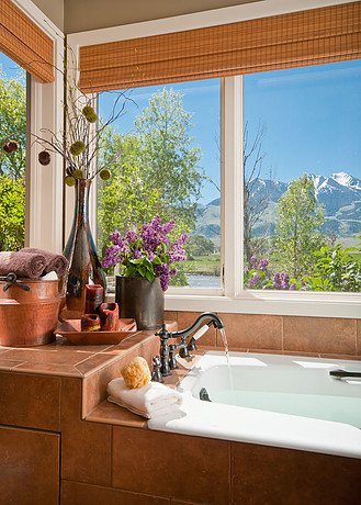 Reedfly Farm Rivers Bend Lodge — Bathroom