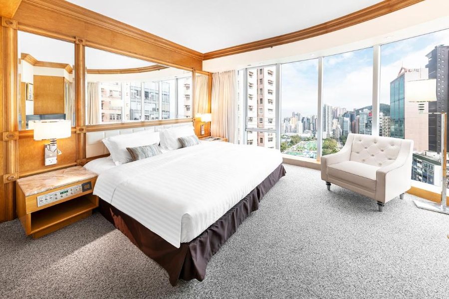 Regal Airport Hotel Hong Kong — Guest room