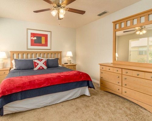 Regal Palms Clubhouse — Guest room