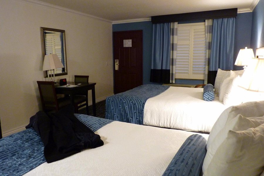 Regency Inn Los Angeles Los Angeles California — Guest room