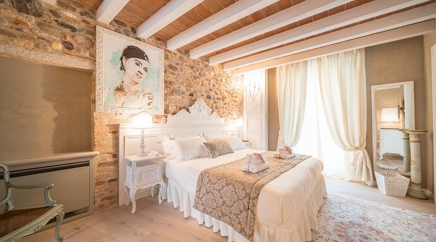 Regia Rosetta Royal Rooms Borghetto — Guest room