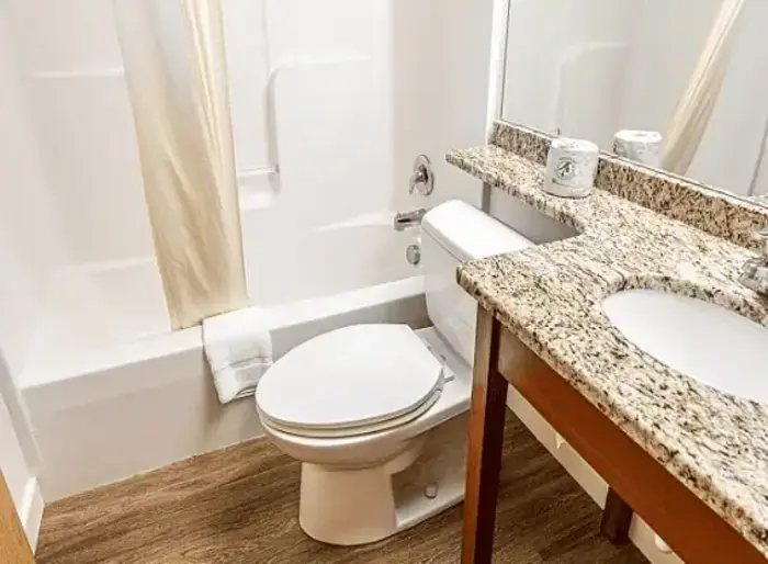 Rehoboth Guest House Bed Breakfast — Bathroom