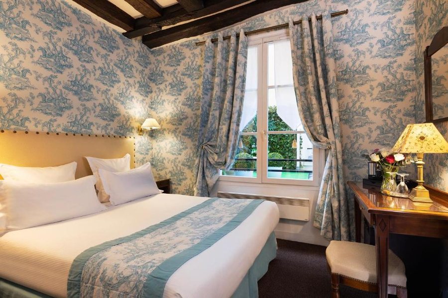 Relais Hotel du Vieux Paris — Guest room