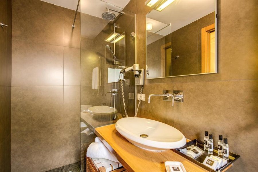 Relais Trevi 95 Boutique Hotel — Bathroom