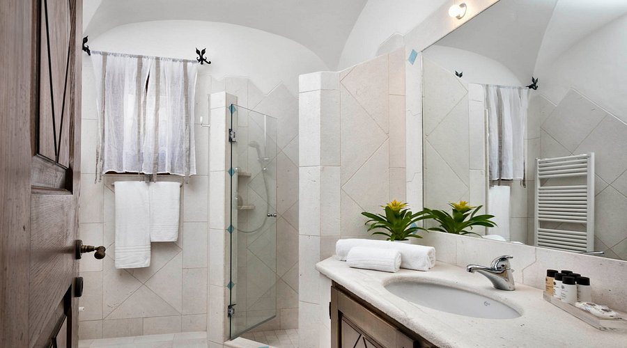 Relais Villa Carola — Bathroom
