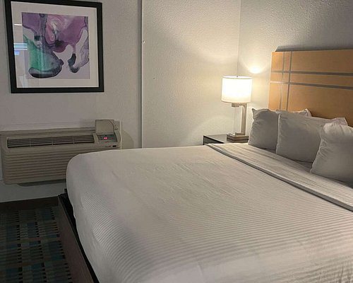 Relax Inn West Amarillo Medical Center — Guest room