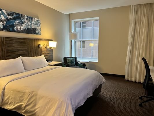 Renaissance Denver Downtown City Center Hotel — Guest room