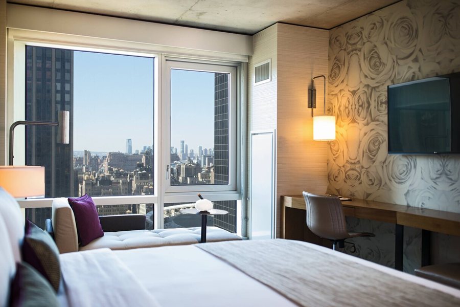 Renaissance New York Midtown Hotel — Guest room