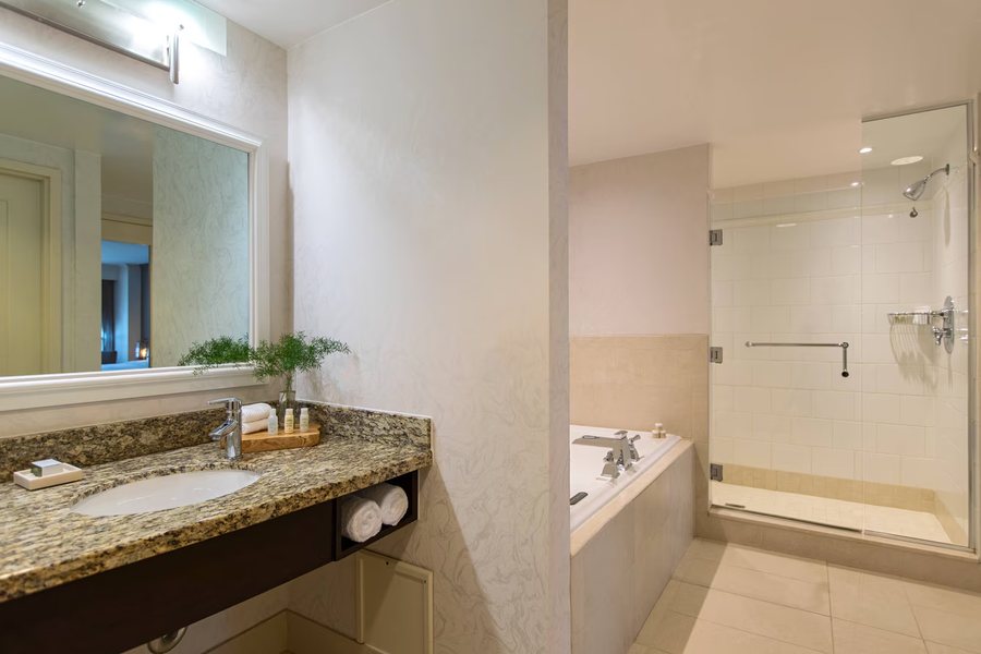 Renaissance Raleigh North Hills Hotel — Bathroom