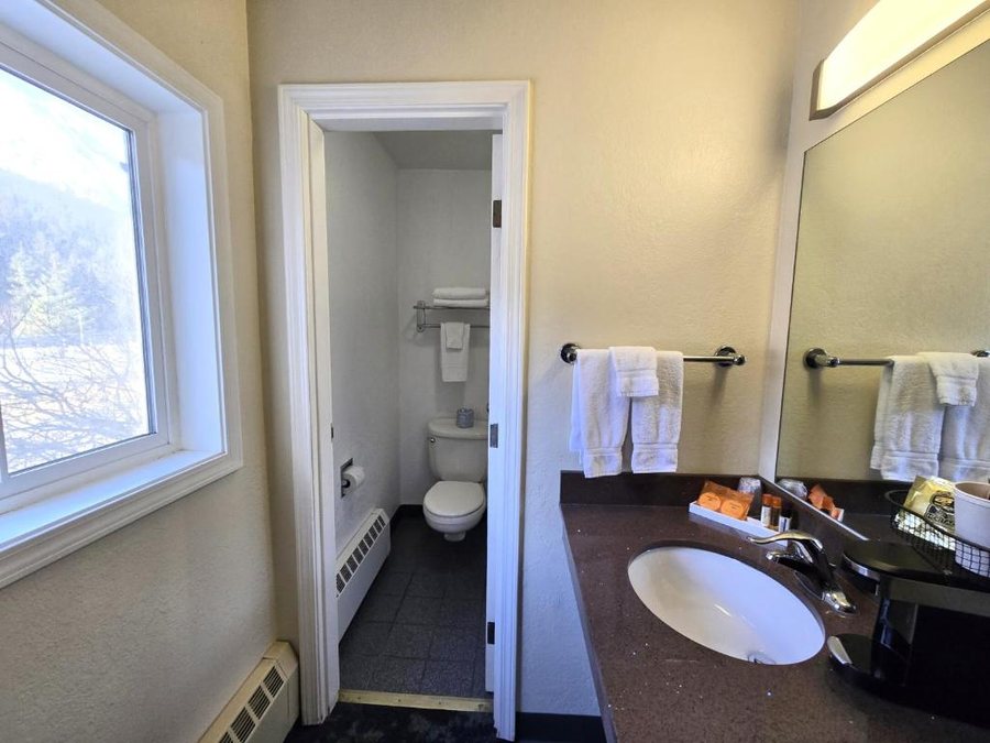 Renfro s Lakeside Retreat — Bathroom