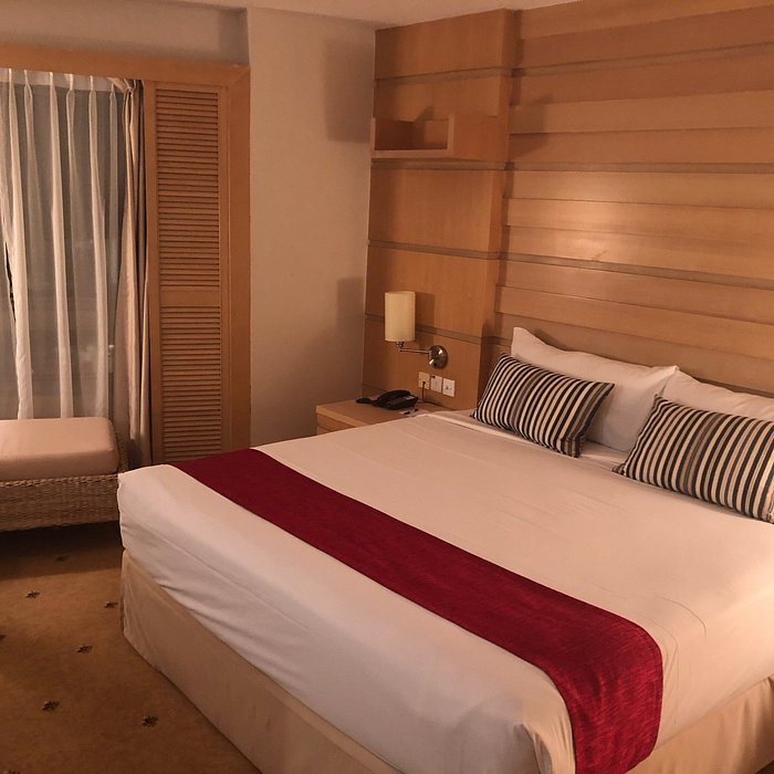 Republic of Singapore Yacht Club — Guest room