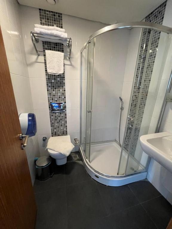 Republika Academic Aparts Istanbul — Bathroom