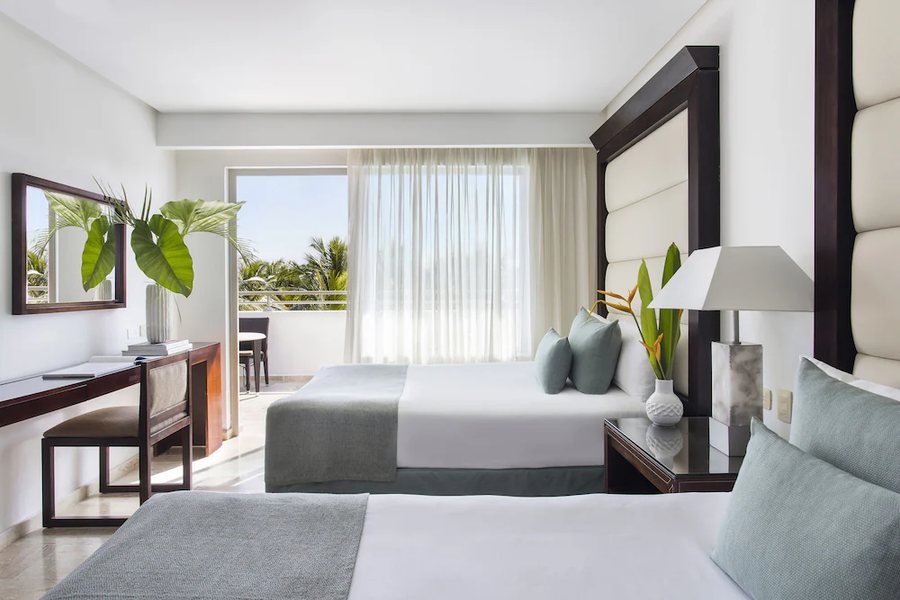 Reserva Real By Harper — Guest room