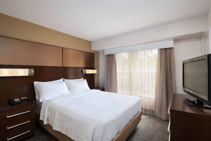 Residence Inn Austin The Domain Area — Guest room