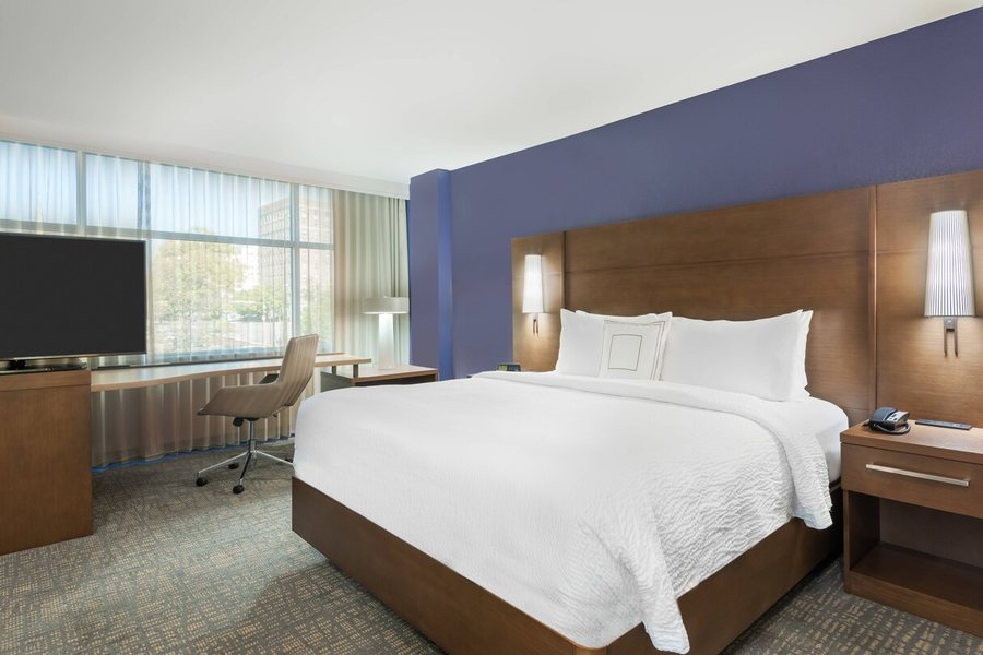 Residence Inn Buffalo Downtown — Guest room