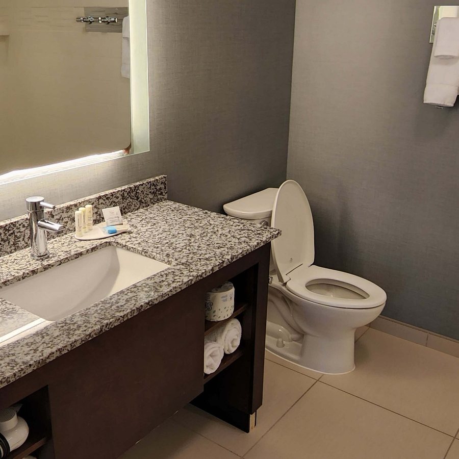 Residence Inn by Marriott Albany Clifton Park — Bathroom