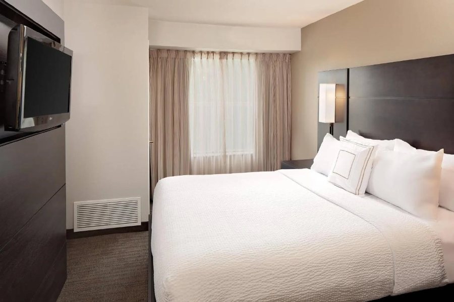Residence Inn by Marriott Arlington Capital View — Guest room
