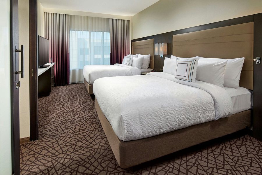 Residence Inn By Marriott At Anaheim Resort convention Center — Guest room