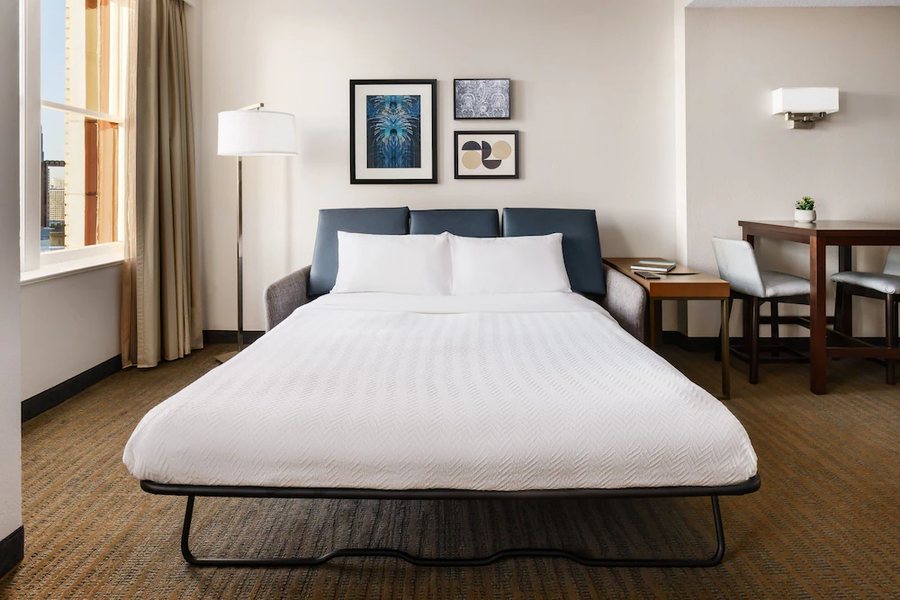 Residence Inn by Marriott Atlanta Downtown — Guest room