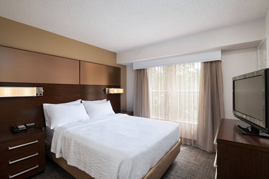 Residence Inn by Marriott Austin Northwest The Domain Area — Guest room
