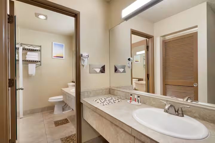 Residence Inn by Marriott Bend — Bathroom