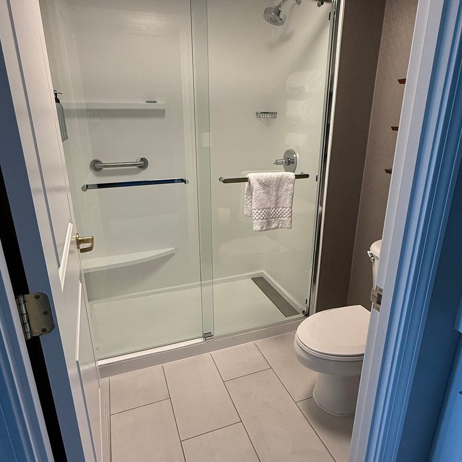 Residence Inn by Marriott Boston Harbor on Tudor Wharf — Bathroom