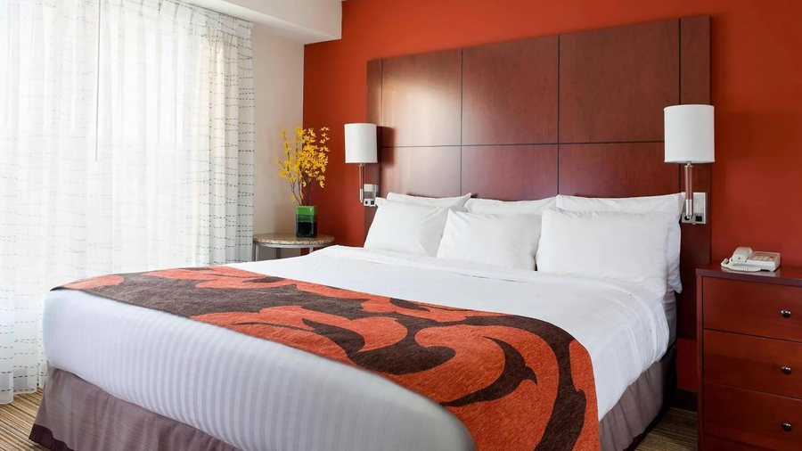 Residence Inn by Marriott Cedar Rapids — Guest room