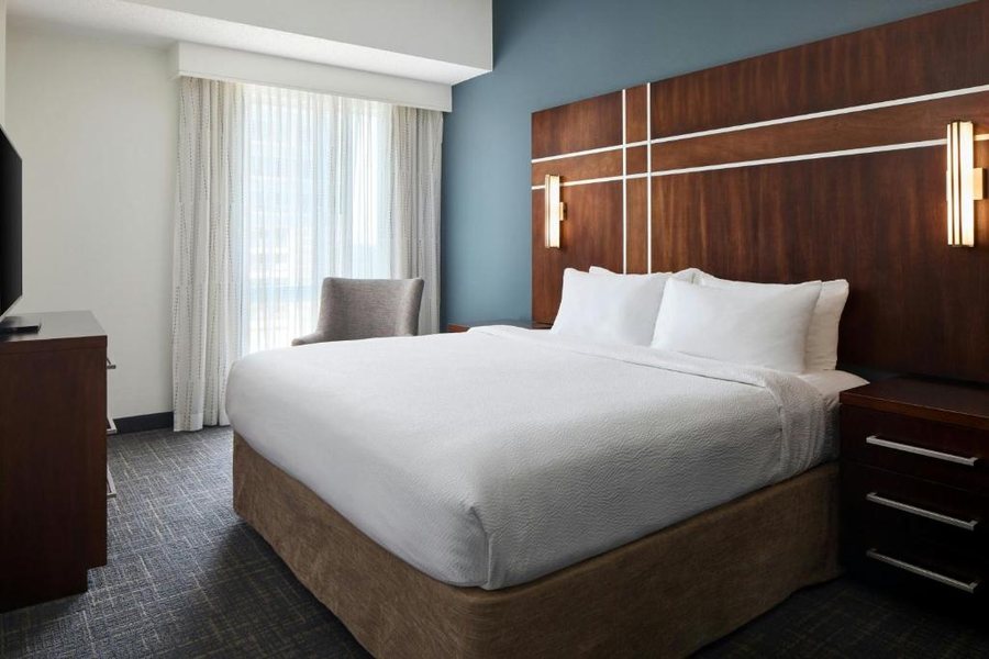 Residence Inn by Marriott Charlotte Uptown — Guest room