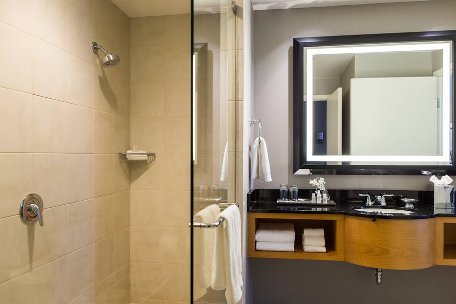 Residence Inn by Marriott Chicago O Hare — Bathroom